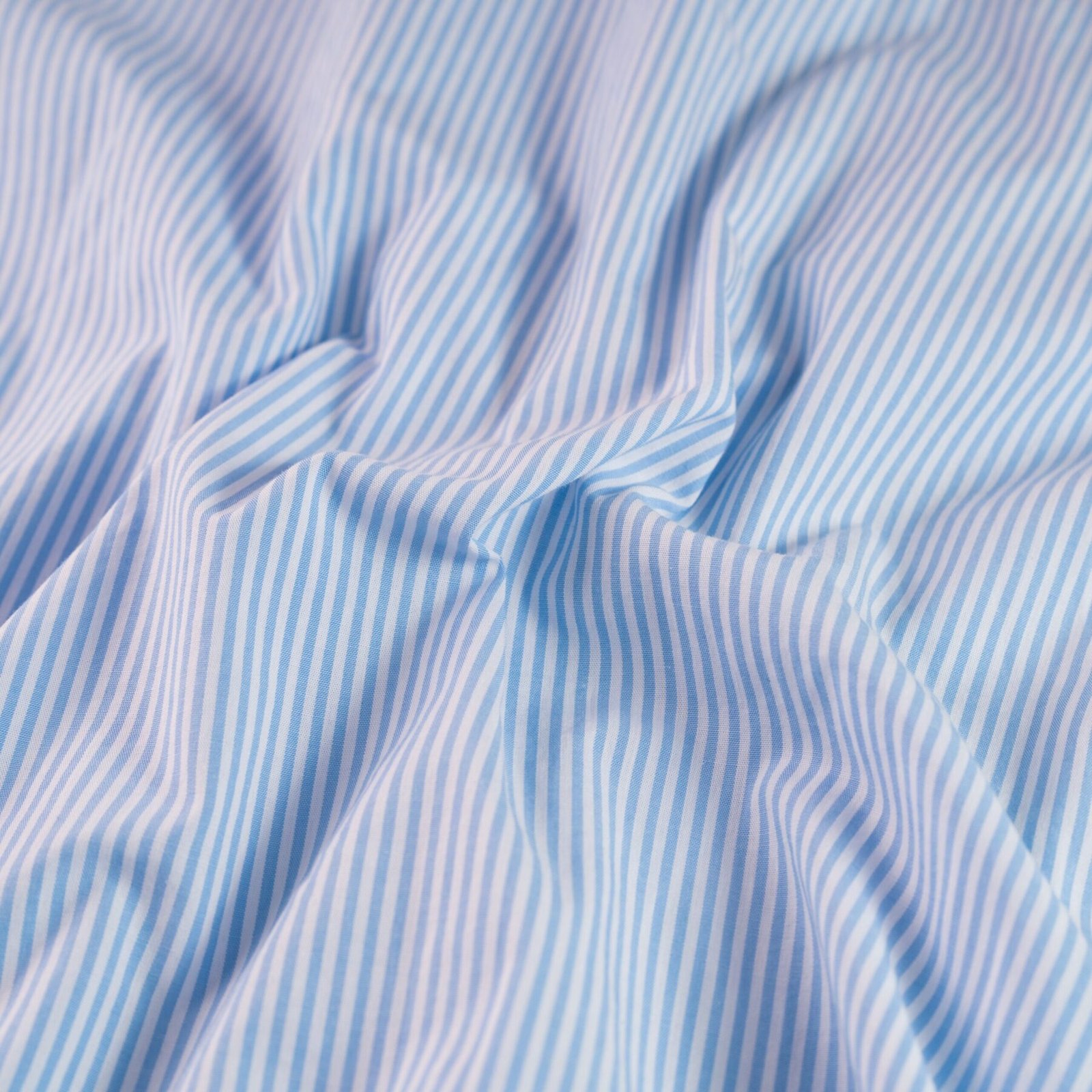 Bluefire boxy embroidery shirt - Image 3