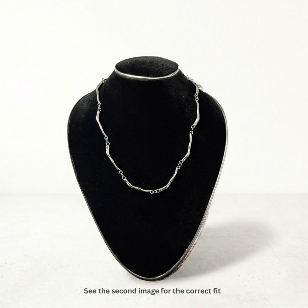 Liquid Metal Organic Chain