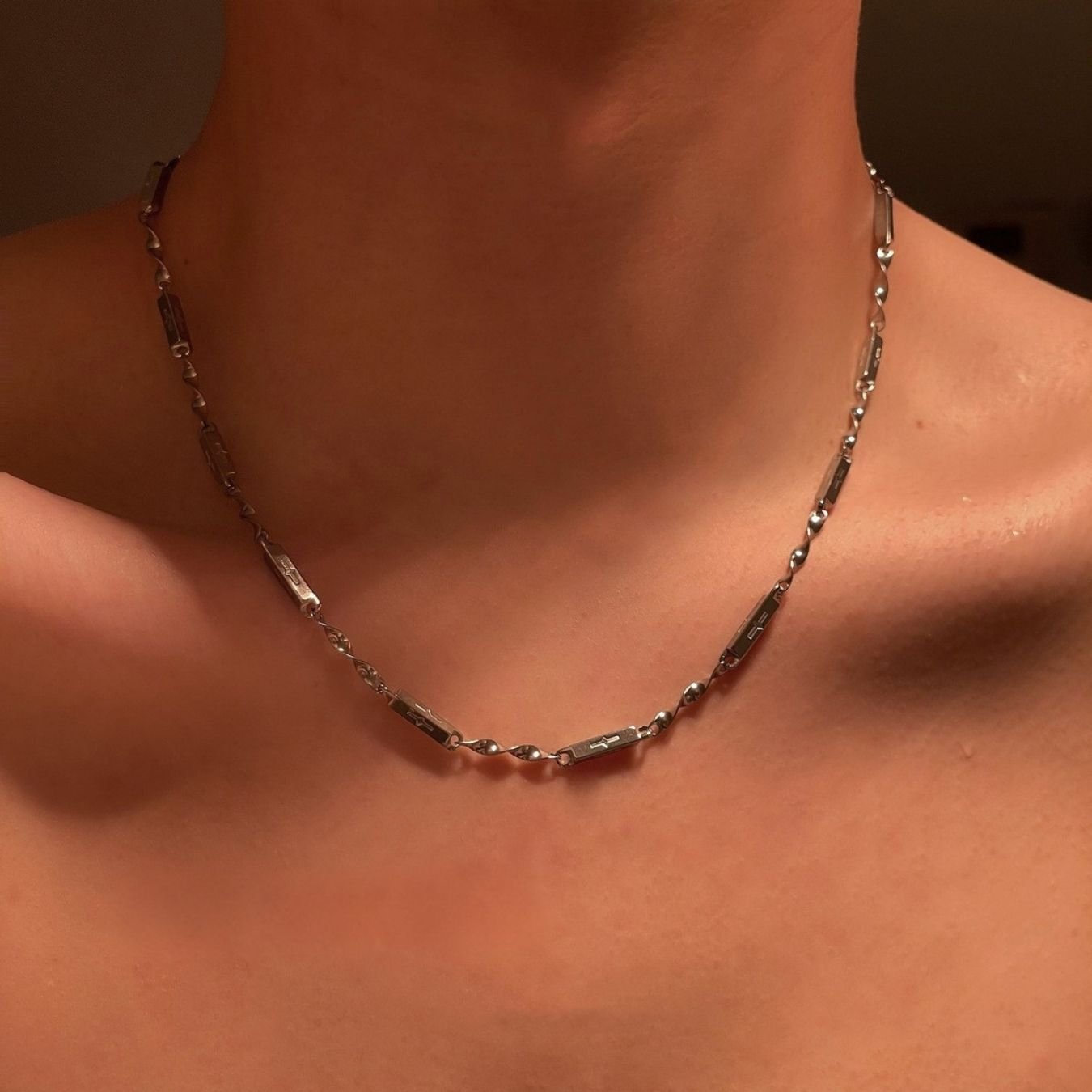 Minimalist Bar Link Chain - Image 2